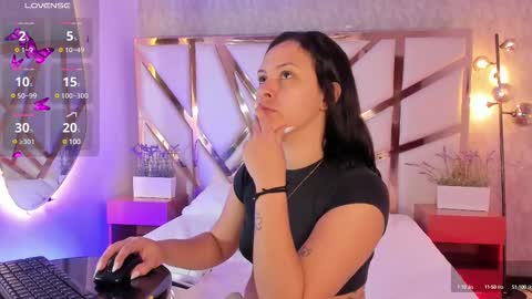 Snapshot of maya_blue_ chatting on 02-16-25, 03:26 Maya online show from 02-16-25, 03:26