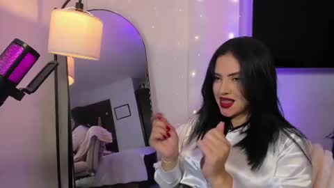 Snapshot of maya_blue_ chatting on 07-16-26, 04:29 Maya online show from 07-16-26, 04:29