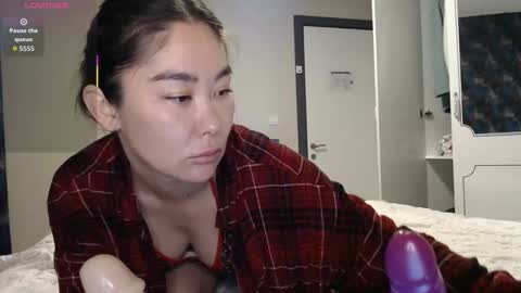 Snapshot of maya_kumashiro chatting on 12-23-25, 04:43 maya_kumashiro online show from 12-23-25, 04:43