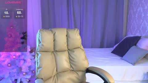 Snapshot of maya_lolly chatting on 12-26-24, 05:19 Maya online show from 12-26-24, 05:19