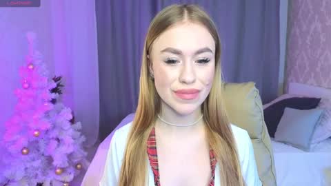 Snapshot of maya_lolly chatting on 01-04-25, 01:31 Maya online show from 01-04-25, 01:31