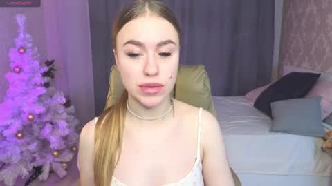 Snapshot of maya_lolly chatting on 01-07-25, 02:51 Maya online show from 01-07-25, 02:51