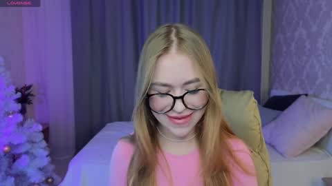 Snapshot of maya_lolly chatting on 01-18-25, 01:40 Maya online show from 01-18-25, 01:40