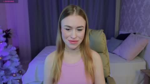 Snapshot of maya_lolly chatting on 01-18-25, 04:42 Maya online show from 01-18-25, 04:42