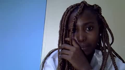 Snapshot of maya_melody chatting on 02-14-26, 02:36 maya_melody online show from 02-14-26, 02:36