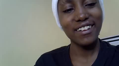 Snapshot of maya_melody chatting on 02-23-26, 09:01 maya_melody online show from 02-23-26, 09:01