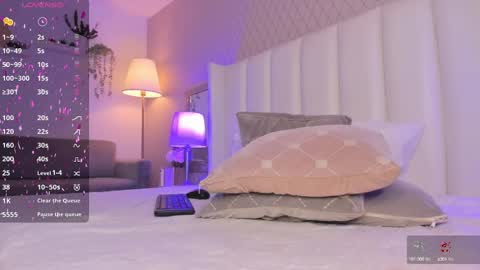 Snapshot of mayacardenas chatting on 01-03-25, 02:32 Maya online show from 01-03-25, 02:32