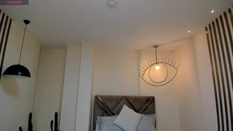 M A Y A    H O F F M A N online show from 03-03-26, 11:16