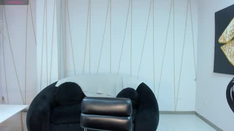 M A Y A    H O F F M A N online show from 03-13-26, 11:17