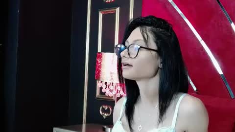 Snapshot of mayaleey chatting on 07-14-26, 03:07 Maya online show from 07-14-26, 03:07