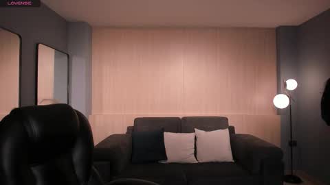 Maya online show from 03-04-26, 03:23