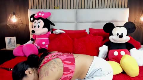 Nicolle Ruselle   Hello my lovely  schedule for great fun from  630 am and end 800 pm Colombian time I wait for you online show from 02-27-25, 10:15