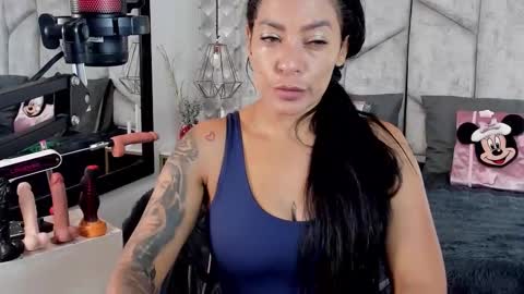 Nicolle Ruselle   Hello my lovely  schedule for great fun from  630 am and end 800 pm Colombian time I wait for you online show from 11-13-25, 12:04