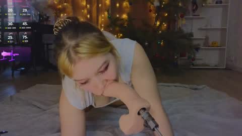 Snapshot of mayaster chatting on 01-30-25, 11:33 Maya online show from 01-30-25, 11:33