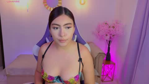 Snapshot of mayavexx chatting on 05-22-26, 02:55 Maya Vexx online show from 05-22-26, 02:55