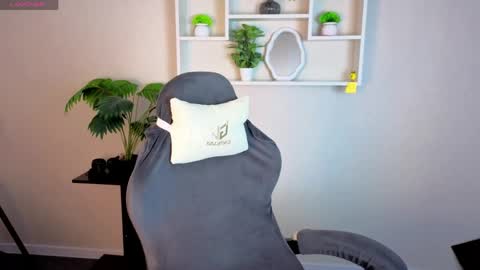 Mia GMT2 Mon 3-9 AM Tue 3-9 AM Wed 3-9 AMThur 10 AM - 4 PM  Fri 3-9 AM Sat 3-9 AM Sun 3-9 AM. online show from 04-27-26, 09:18