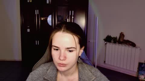 maybloom_ online show from 01-06-26, 09:02