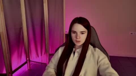 maybloom_ online show from 04-30-26, 12:11