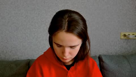 Snapshot of maybloom_ chatting on 05-28-26, 10:12 maybloom_ online show from 05-28-26, 10:12