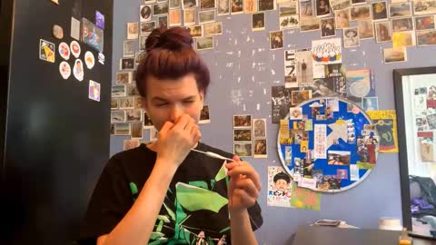 Snapshot of mayecorlee chatting on 03-04-26, 09:59 Rose online show from 03-04-26, 09:59