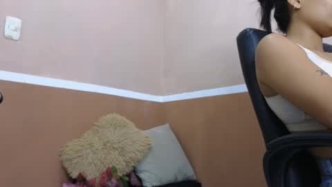 Snapshot of maykka chatting on 09-21-25, 09:38 Mayka online show from 09-21-25, 09:38