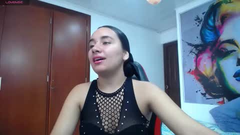 Snapshot of maylin_hornyy19 chatting on 02-21-26, 07:15 Maylin online show from 02-21-26, 07:15