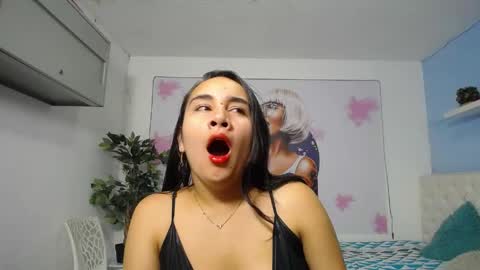 Maylin  online show from 04-25-26, 07:00