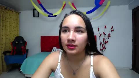 Maylin  online show from 06-22-26, 03:08