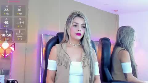 Snapshot of maylinfox chatting on 01-09-25, 01:13 MaylinFox online show from 01-09-25, 01:13