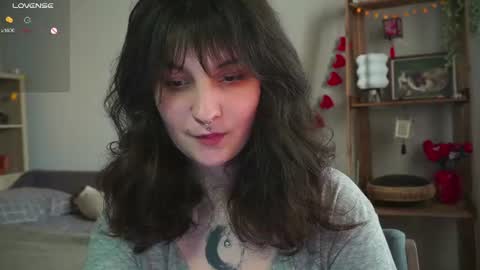 Mary  . online show from 06-12-26, 06:12