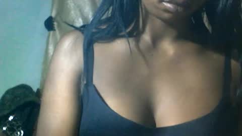 Snapshot of mayolu586 chatting on 06-05-26, 05:25 Maya online show from 06-05-26, 05:25