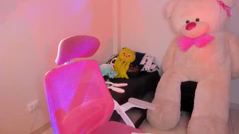 may online show from 11-02-25, 08:33