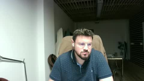 Snapshot of maythe4bwu chatting on 01-02-25, 10:44 maythe4bwu online show from 01-02-25, 10:44