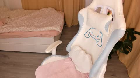  Mila  online show from 03-10-26, 07:24