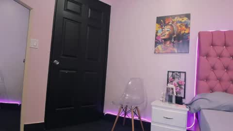 Maze online show from 04-25-26, 04:59