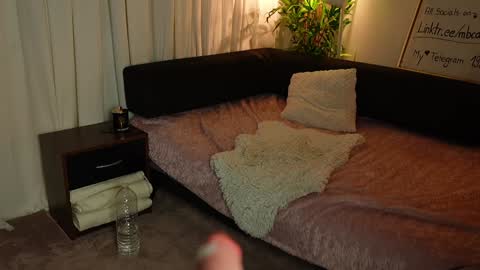 Anna       IG mbca anna  online show from 01-26-25, 11:39