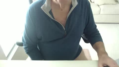 Snapshot of mbeastie chatting on 02-10-26, 06:45 Beastie online show from 02-10-26, 06:45