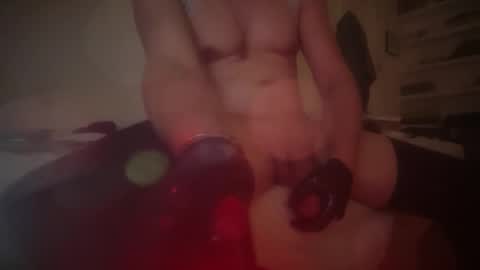 Snapshot of mblaqq chatting on 12-15-25, 11:36 mblaqq online show from 12-15-25, 11:36