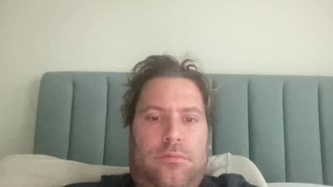 Snapshot of mbnc chatting on 12-19-24, 01:51 lol online show from 12-19-24, 01:51