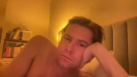 Snapshot of mbnc chatting on 03-03-25, 02:04 lol online show from 03-03-25, 02:04