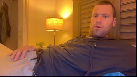 Snapshot of mbnc chatting on 11-27-25, 03:14 lol online show from 11-27-25, 03:14