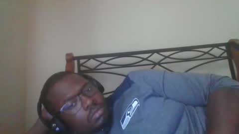 Snapshot of mbsupreme chatting on 09-11-25, 05:57 Mark online show from 09-11-25, 05:57