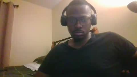 Snapshot of mbsupreme chatting on 01-16-26, 03:21 Mark online show from 01-16-26, 03:21