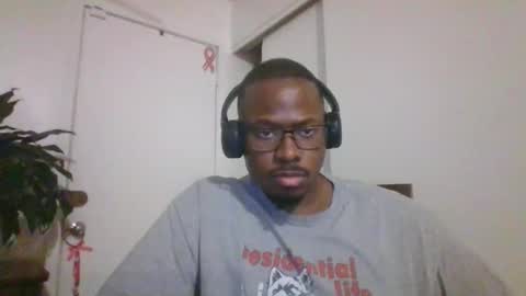 Snapshot of mbsupreme chatting on 01-19-26, 02:48 Mark online show from 01-19-26, 02:48