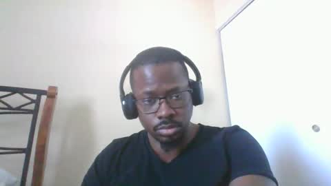 Snapshot of mbsupreme chatting on 02-01-26, 07:56 Mark online show from 02-01-26, 07:56