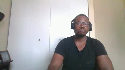 Snapshot of mbsupreme chatting on 02-12-26, 03:51 Mark online show from 02-12-26, 03:51