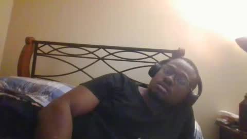 Snapshot of mbsupreme chatting on 02-17-26, 05:15 Mark online show from 02-17-26, 05:15