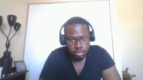 Snapshot of mbsupreme chatting on 02-19-26, 04:58 Mark online show from 02-19-26, 04:58