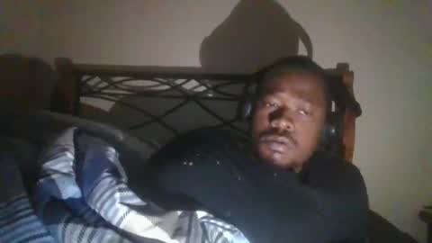 Snapshot of mbsupreme chatting on 02-22-26, 11:42 Mark online show from 02-22-26, 11:42