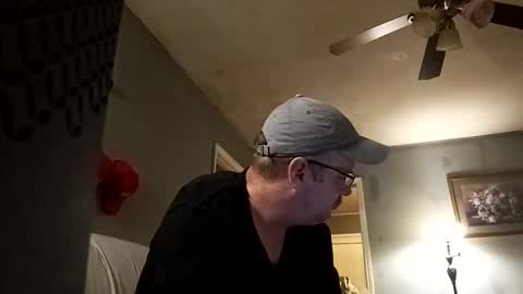 Snapshot of mcfly1973 chatting on 12-31-24, 01:08 mcfly1973 online show from 12-31-24, 01:08